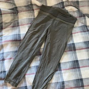 Lululemon jogger capri’s